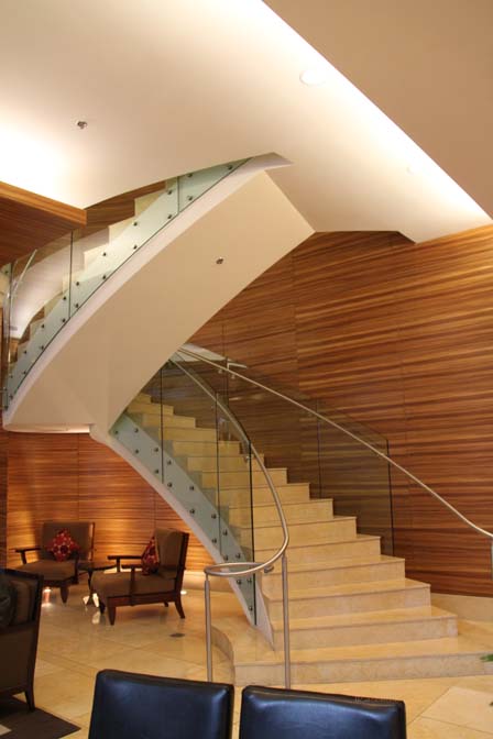 "Floating" staircase